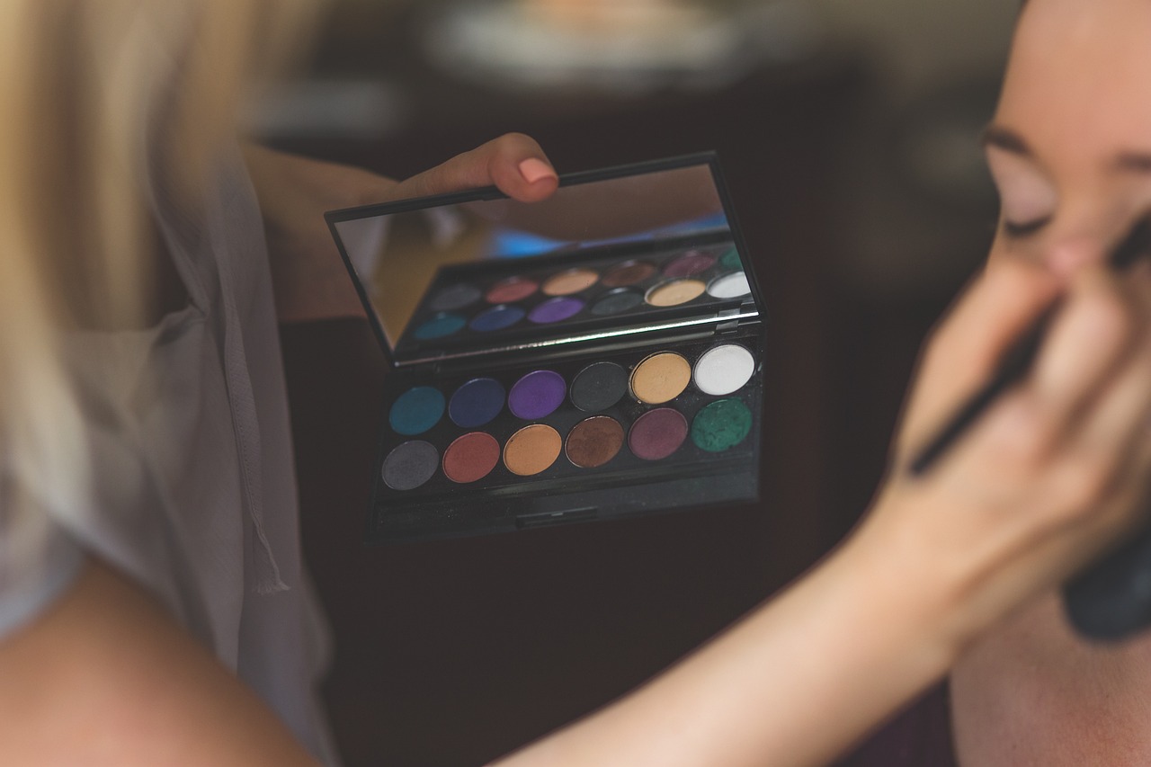 Professionelles Abend Make up
